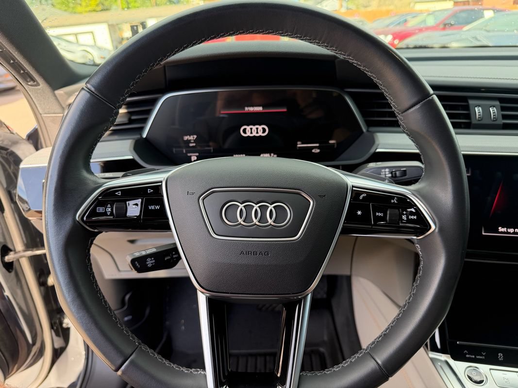 Used 2024 Audi Q8 e-tron Prestige AWD/4WD image 33