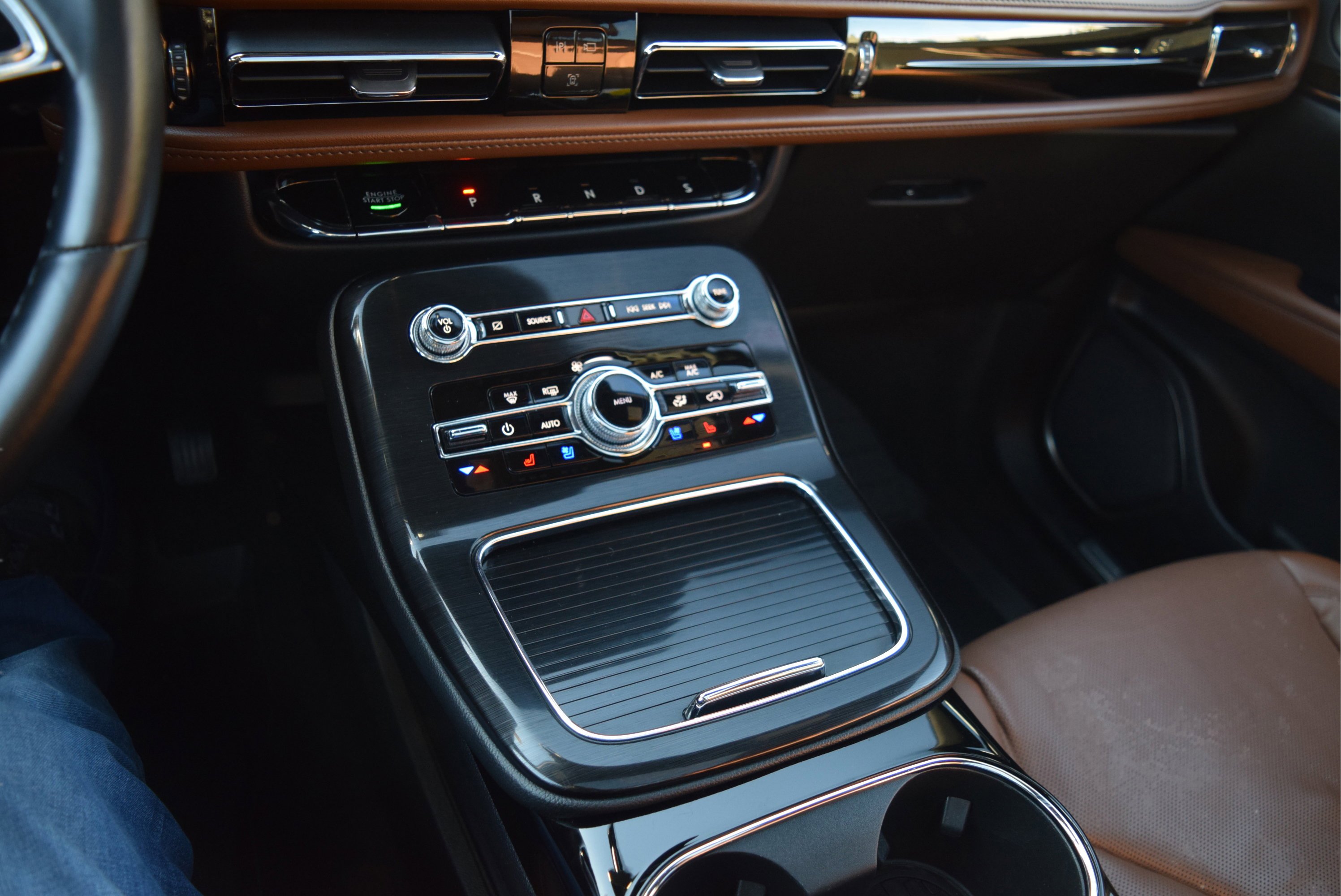 Used 2023 Lincoln Nautilus Reserve w/ Equipment Group 201A image 15