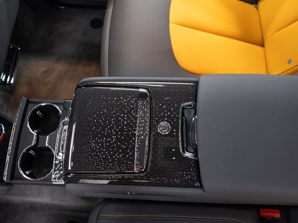 New 2027 Rolls-Royce Cullinan Black Badge AWD/4WD image 29