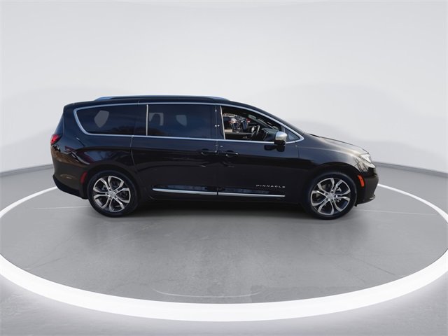New 2026 Chrysler Pacifica Pinnacle image 9