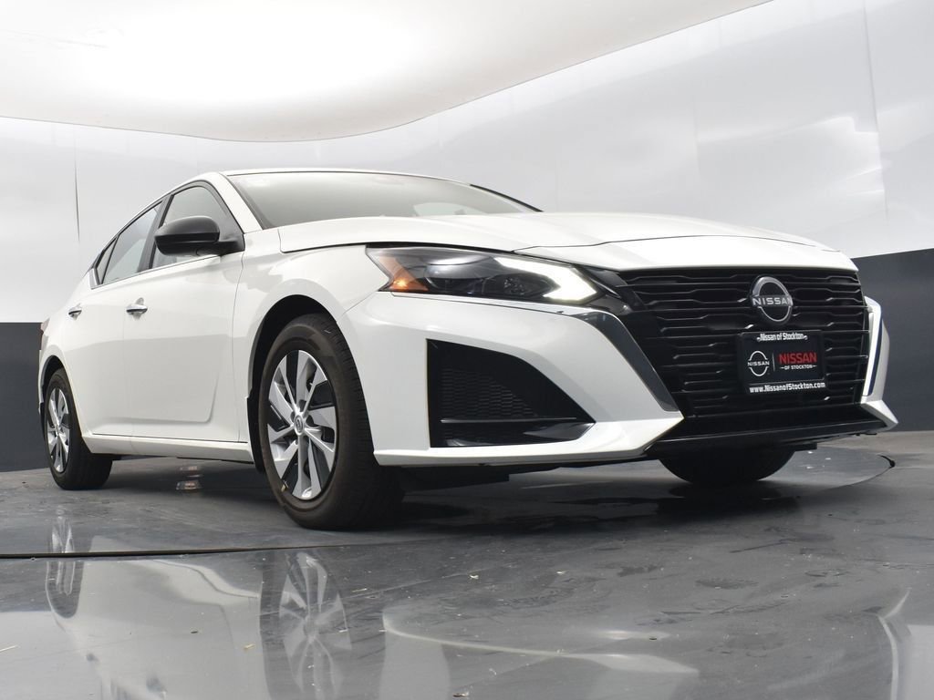 New 2025 Nissan Altima 2.5 S image 35