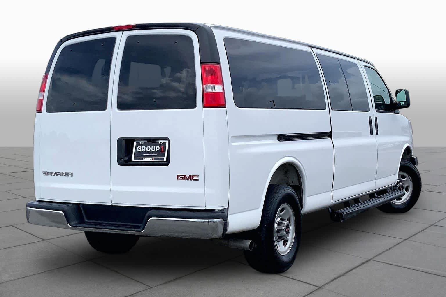 Used 2025 GMC Savana 3500 LT w/ LT Preferred Equipment Group RWD image 13