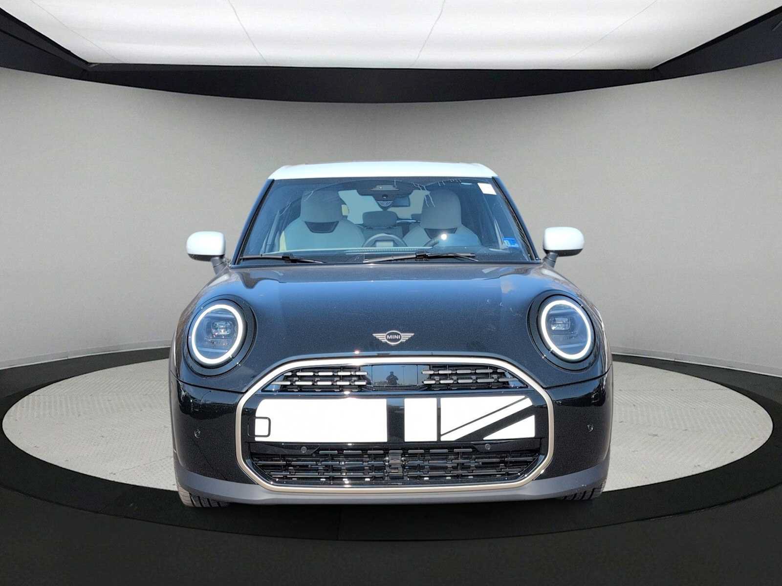 New 2026 MINI Cooper 4-Door Hardtop FWD image 3