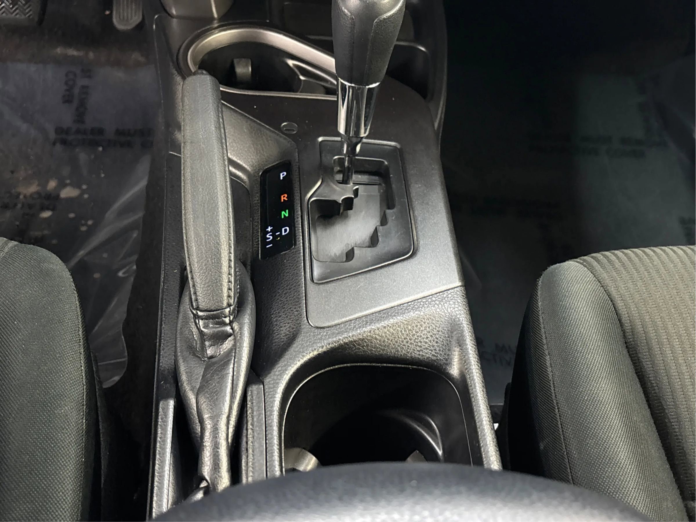 Used 2018 Toyota RAV4 LE image 22