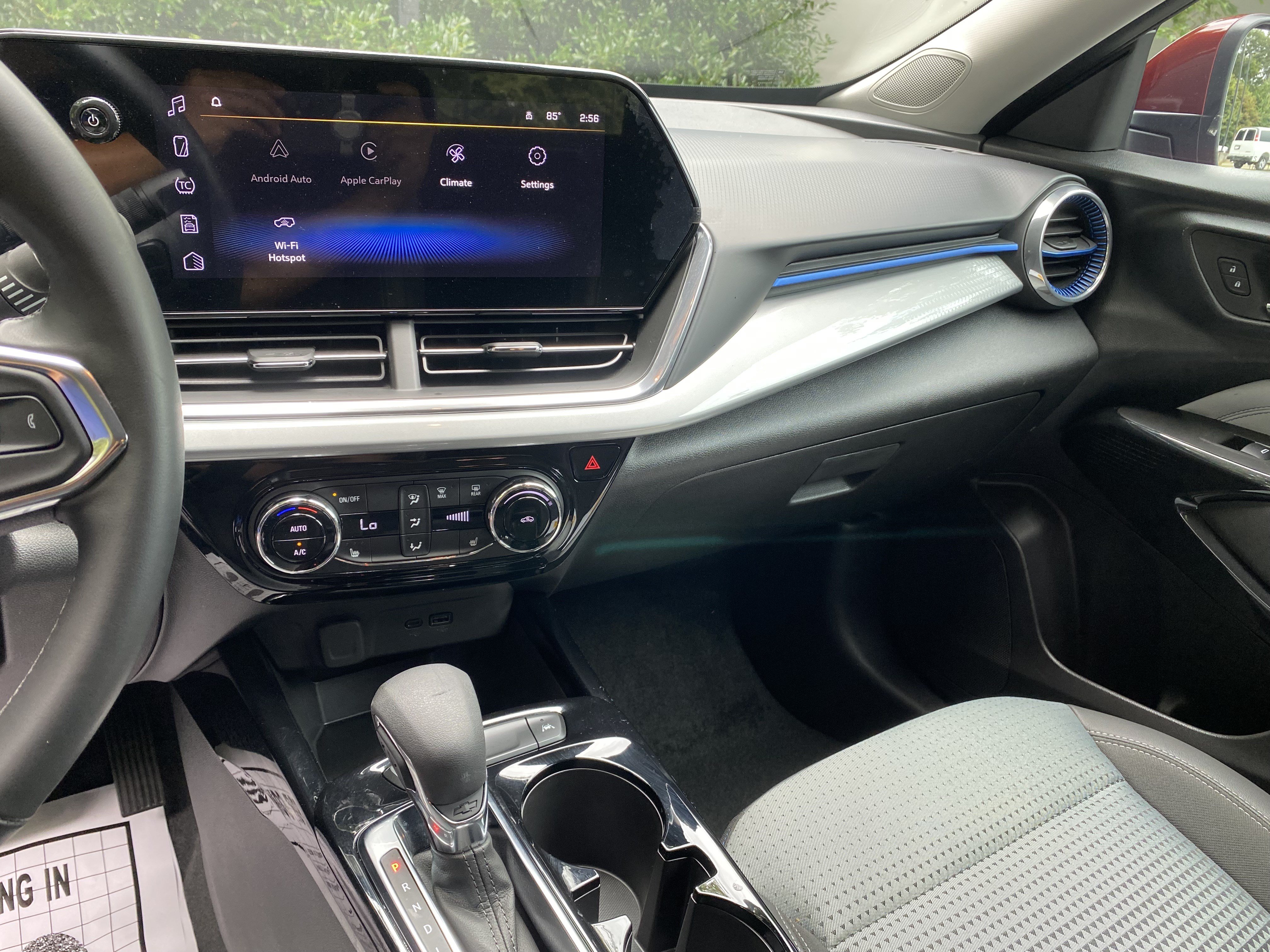 Used 2025 Chevrolet Trax LT w/ Driver Confidence Package FWD image 23