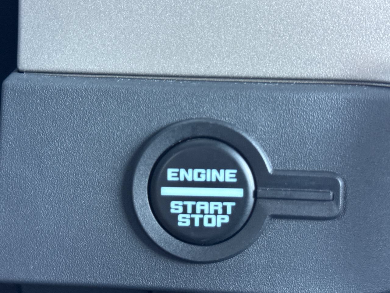 Used 2025 Ford Bronco Outer Banks AWD/4WD image 31