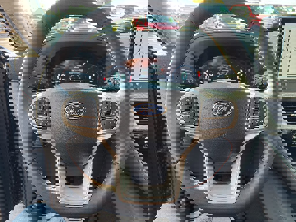 New 2026 Ford Explorer Active w/ Active Comfort Package image 20