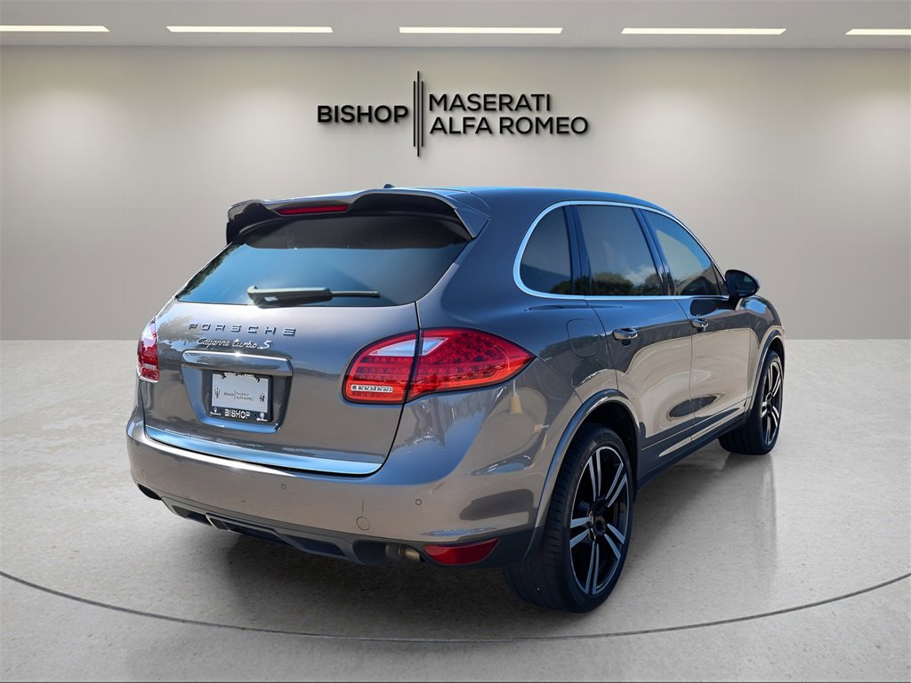Used 2014 Porsche Cayenne Turbo S image 14