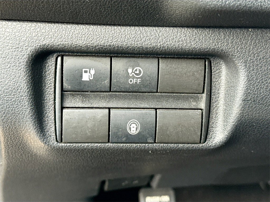 Used 2023 Nissan Leaf S image 11