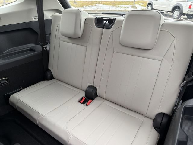 Used 2022 Volkswagen Tiguan SE image 25