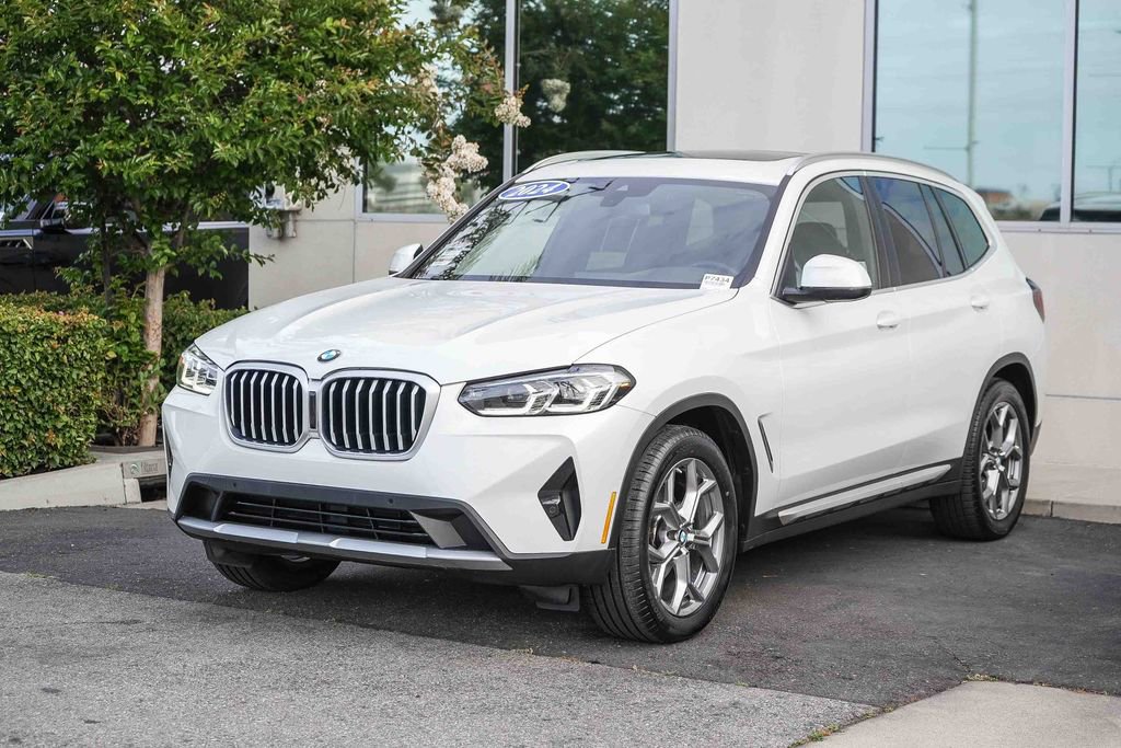 Used 2024 BMW X3 sDrive30i RWD image 3