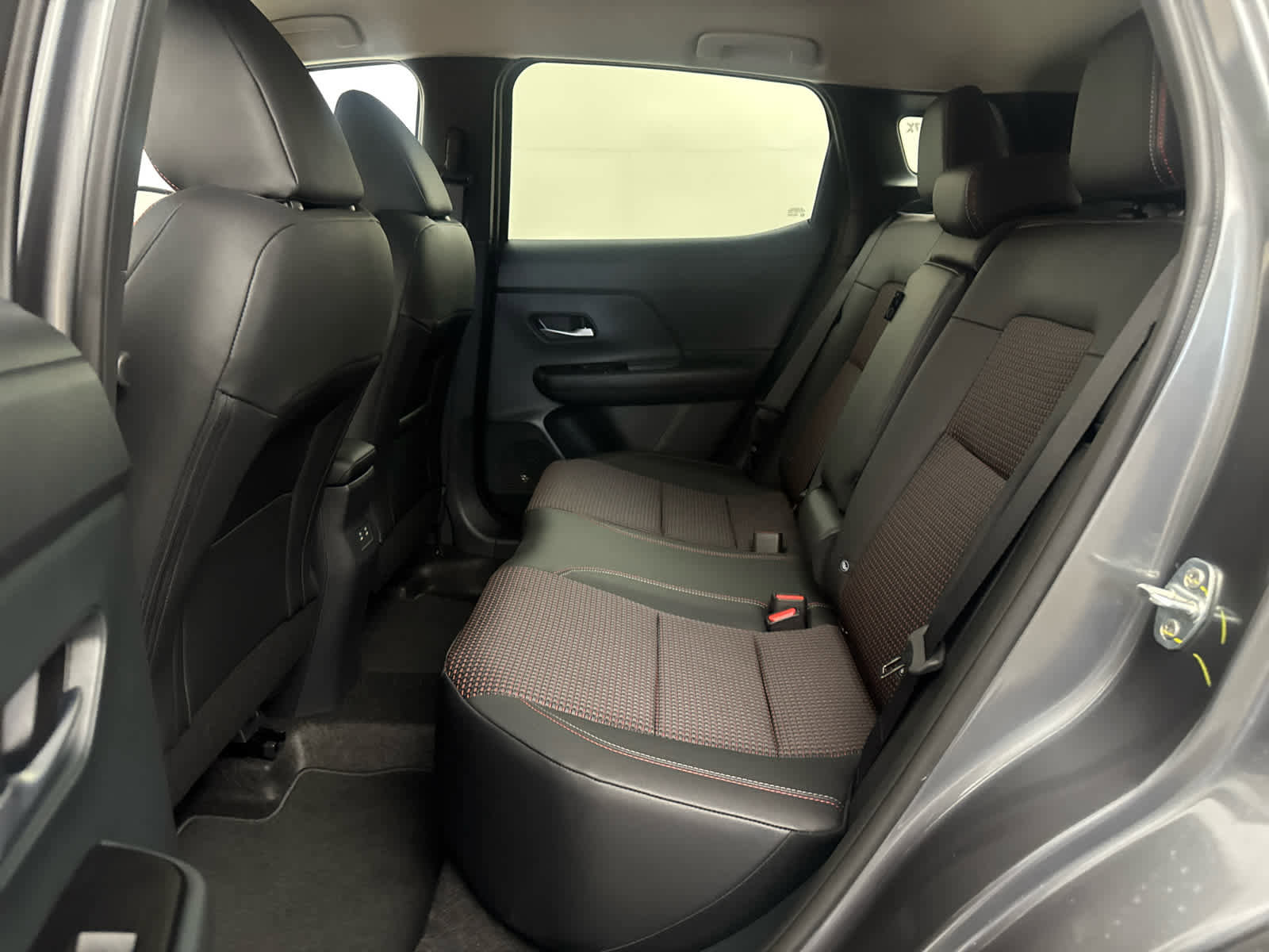 New 2026 Nissan Kicks SR image 11