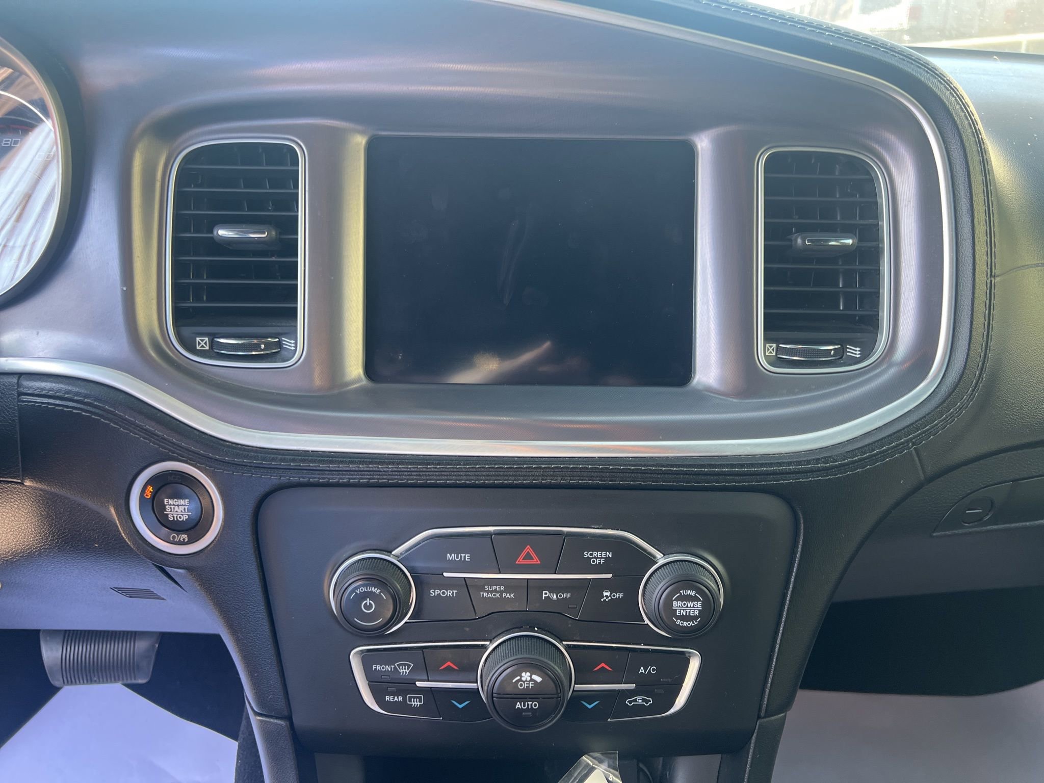 Used 2019 Dodge Charger R/T w/ Plus Group image 16