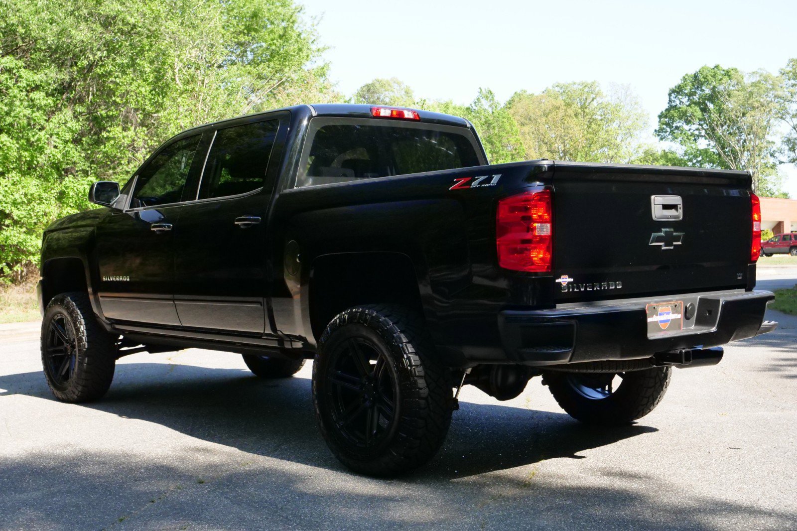 Used 2018 Chevrolet Silverado 1500 LT w/ All Star Edition AWD/4WD image 18