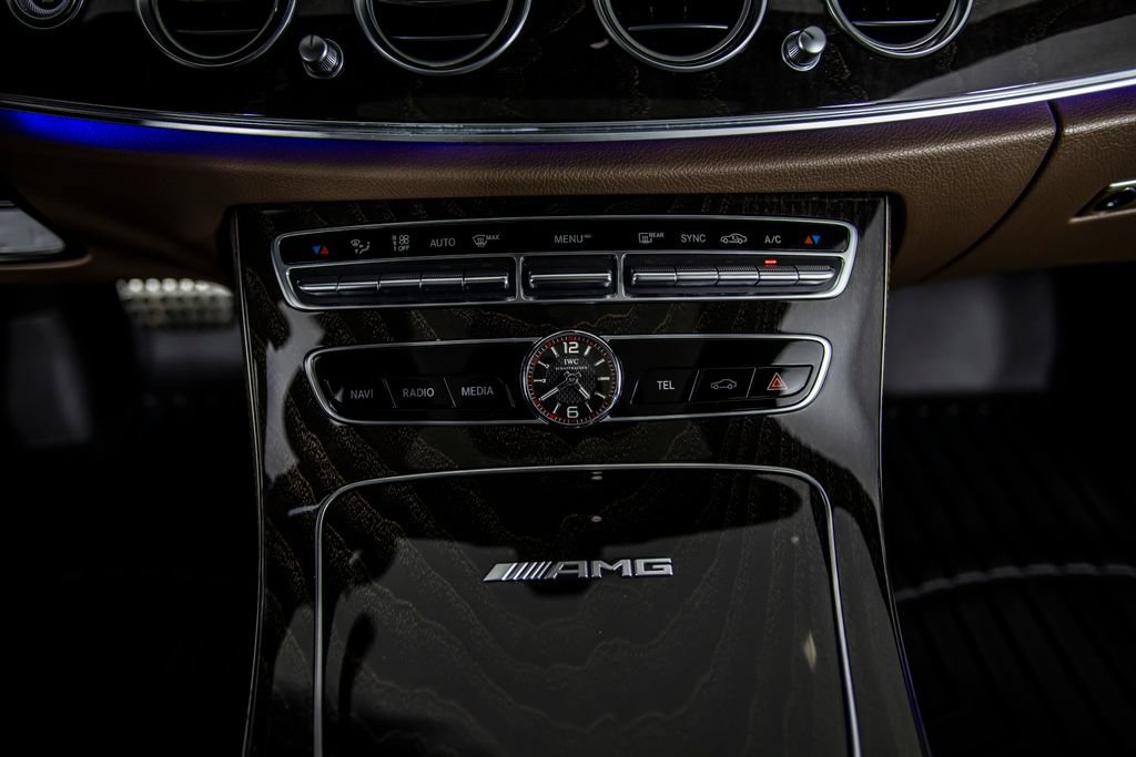 Used 2020 Mercedes-Benz E 63 AMG S image 31