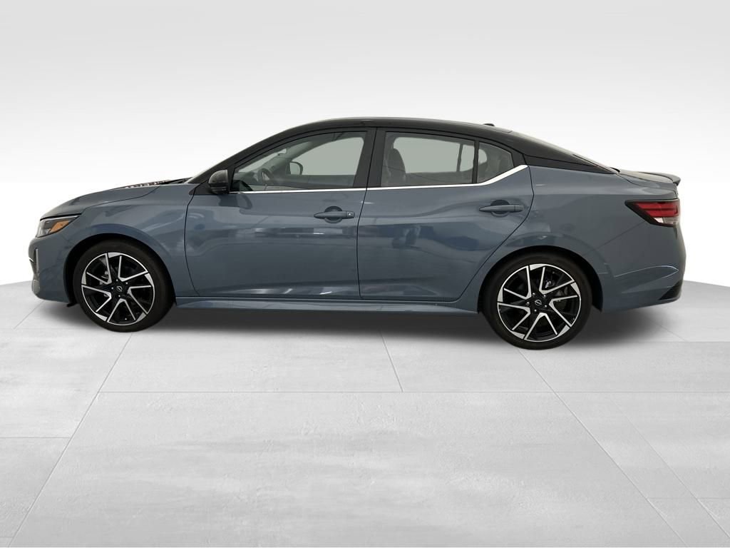 Certified 2024 Nissan Sentra SR w/ SR Premium Package image 19