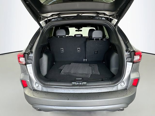 Used 2026 Ford Escape ST-Line w/ Cold Weather Package image 25
