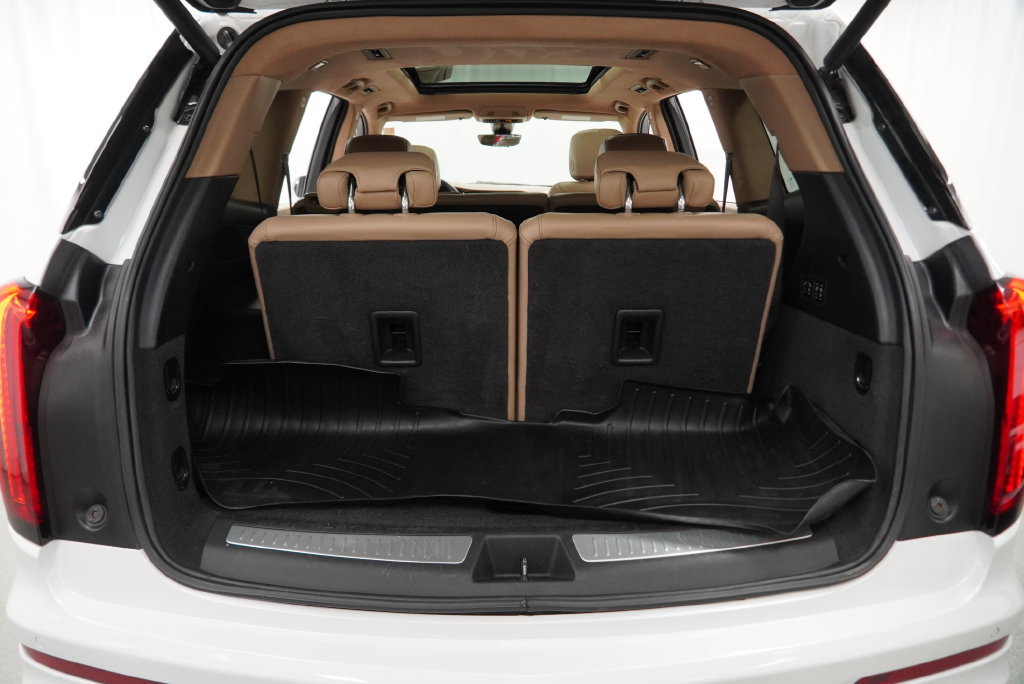 Used 2020 Cadillac XT6 Premium Luxury w/ Platinum Package FWD image 38