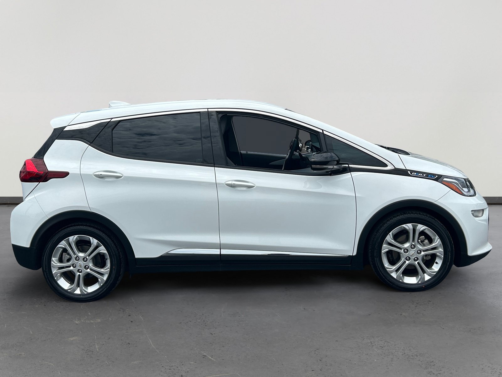 Used 2019 Chevrolet Bolt LT FWD image 6