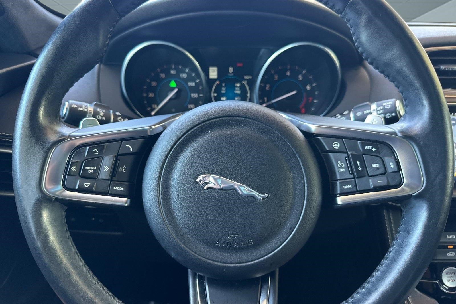Used 2017 Jaguar F-PACE S AWD/4WD image 11