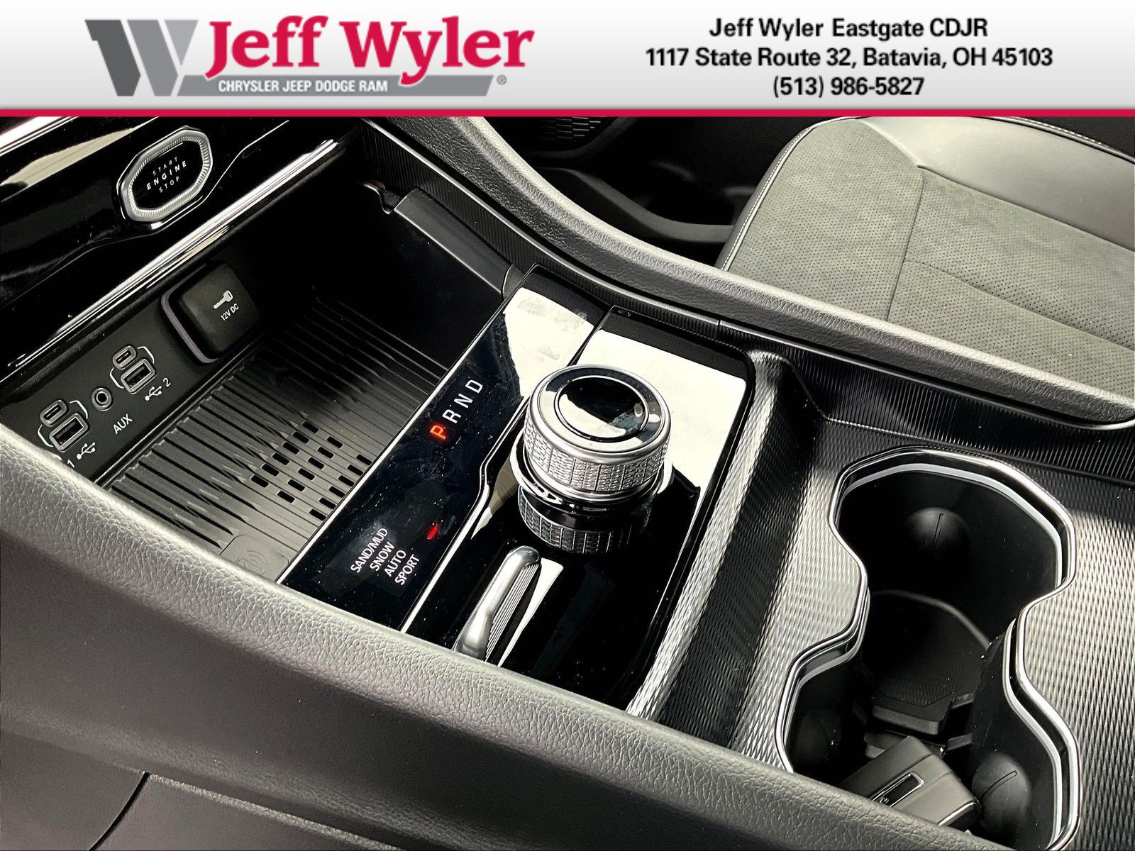 New 2026 Jeep Grand Cherokee Altitude AWD/4WD image 12
