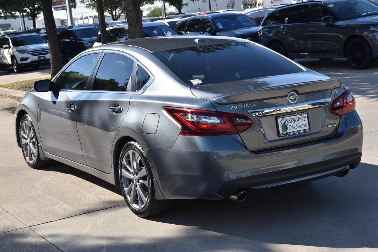 Used 2018 Nissan Altima 2.5 SR w/ SR Special Edition FWD image 10