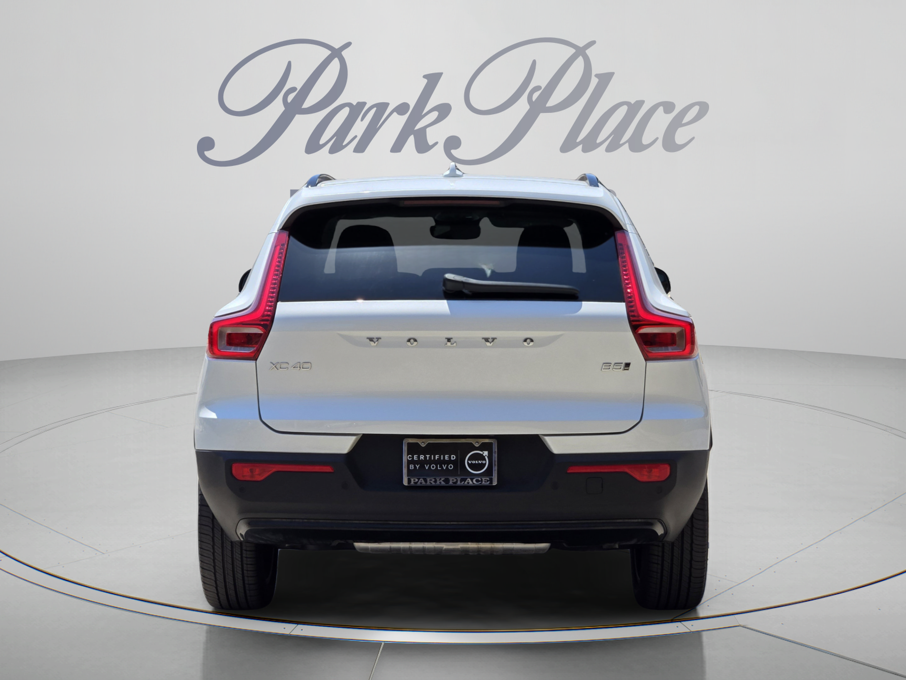 Certified 2026 Volvo XC40 B5 Plus w/ Protection Package Premier AWD/4WD image 4