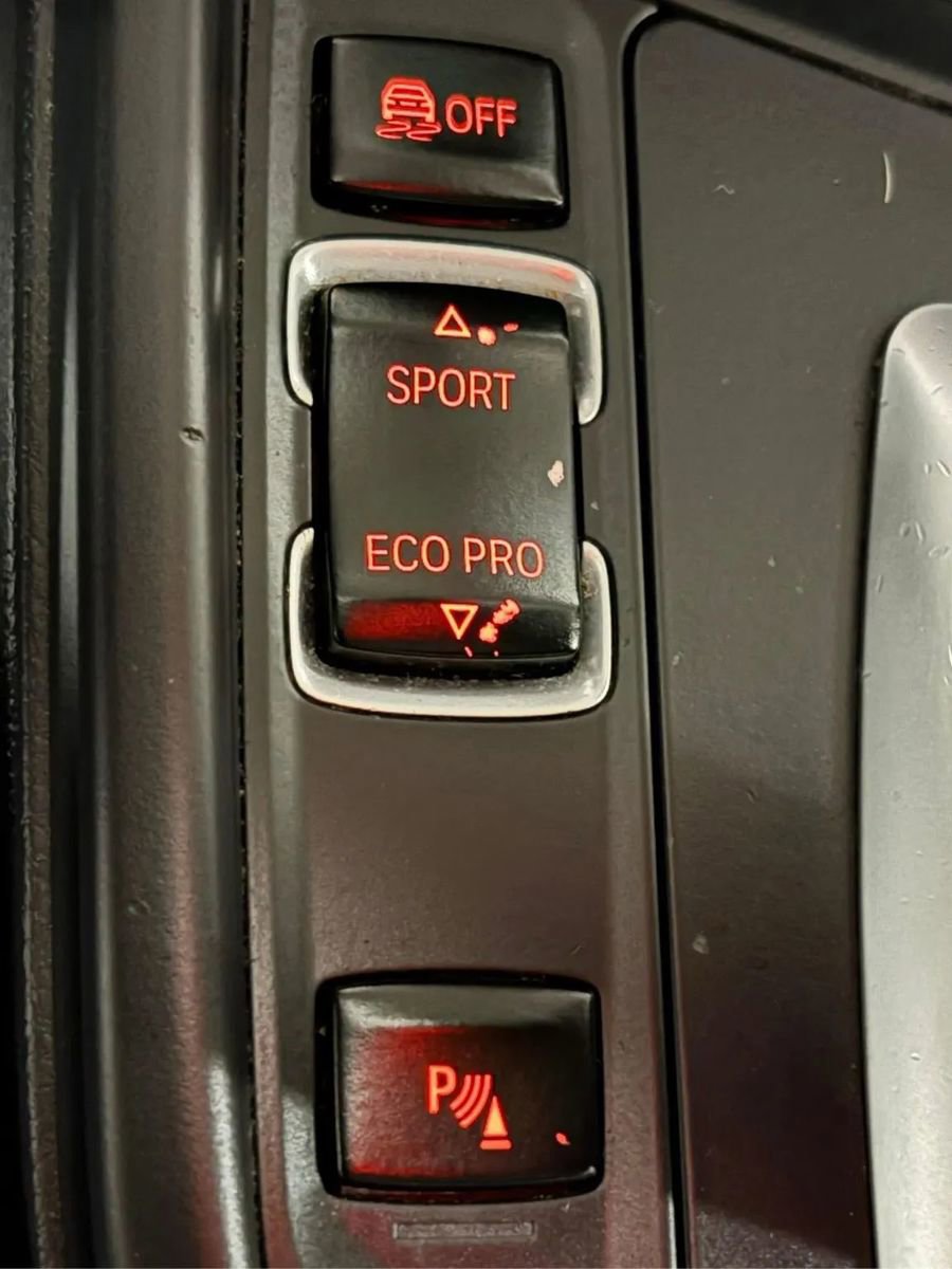 Used 2017 BMW 330i xDrive Sedan AWD/4WD image 39