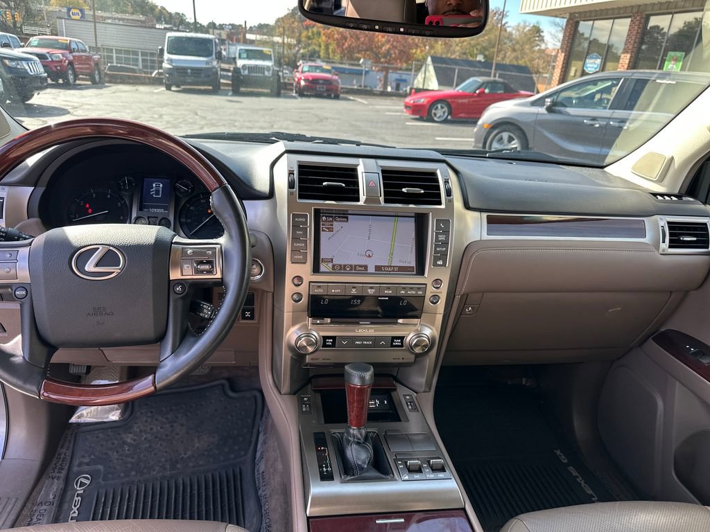 Used 2015 Lexus GX 460 w/ Premium Package image 13
