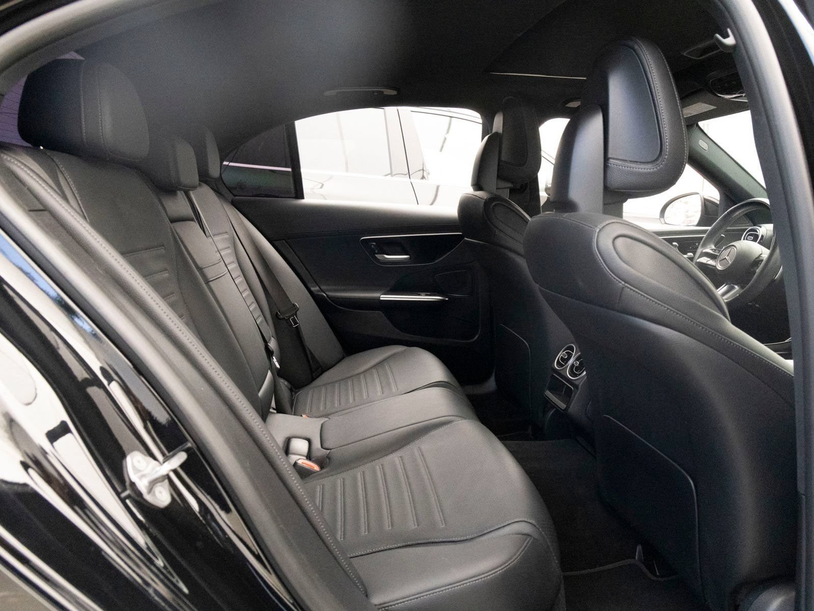 Used 2023 Mercedes-Benz C 300 Sedan image 24