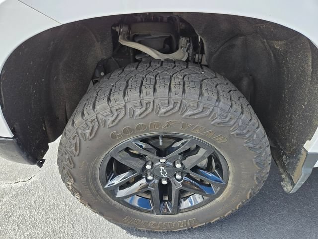 Used 2025 Chevrolet Silverado 1500 Custom Trail Boss AWD/4WD image 29