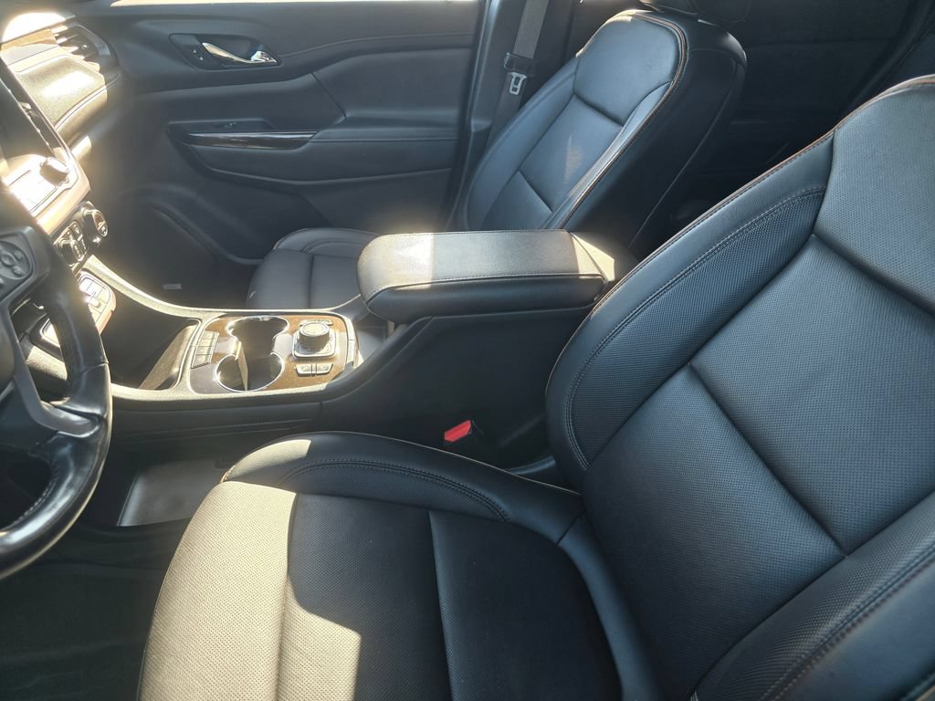 Used 2021 GMC Acadia AT4 w/ Technology Package AWD/4WD image 19