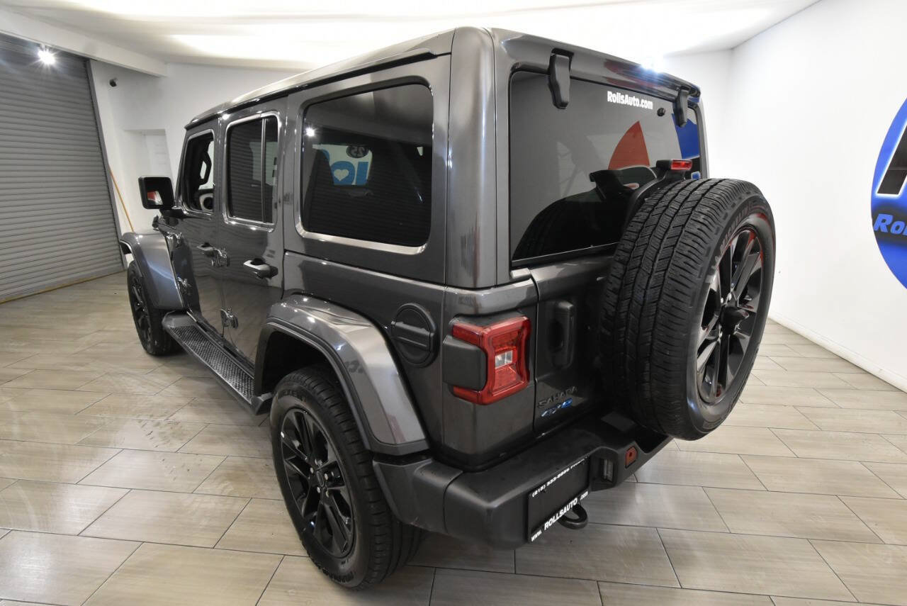 Used 2025 Jeep Wrangler Unlimited Sahara AWD/4WD image 3