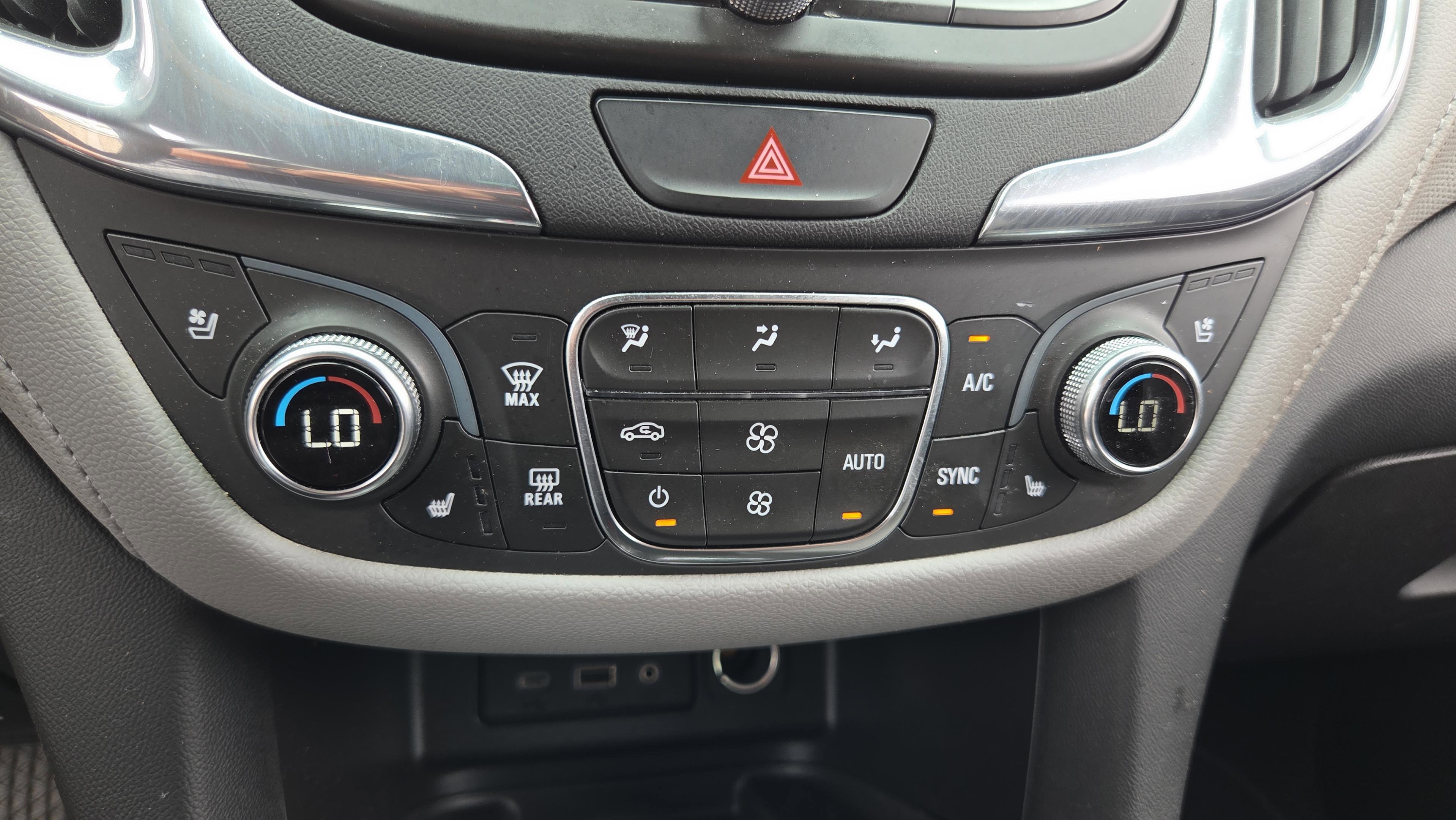 Certified 2020 Chevrolet Equinox Premier FWD image 20