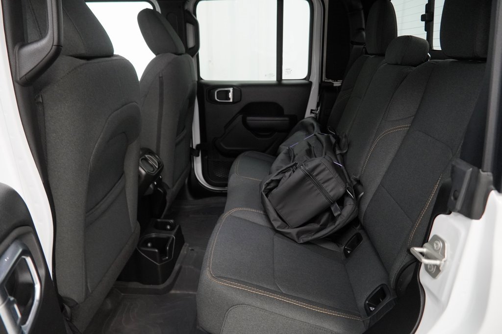 Certified 2024 Jeep Gladiator Sport image 18