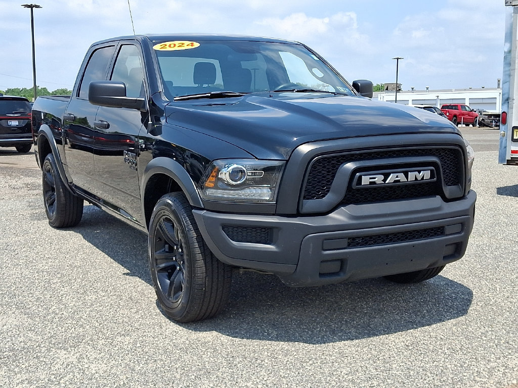 Used 2024 RAM 1500 Warlock AWD/4WD image 2