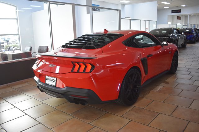 Used 2024 Ford Mustang GT Premium image 4