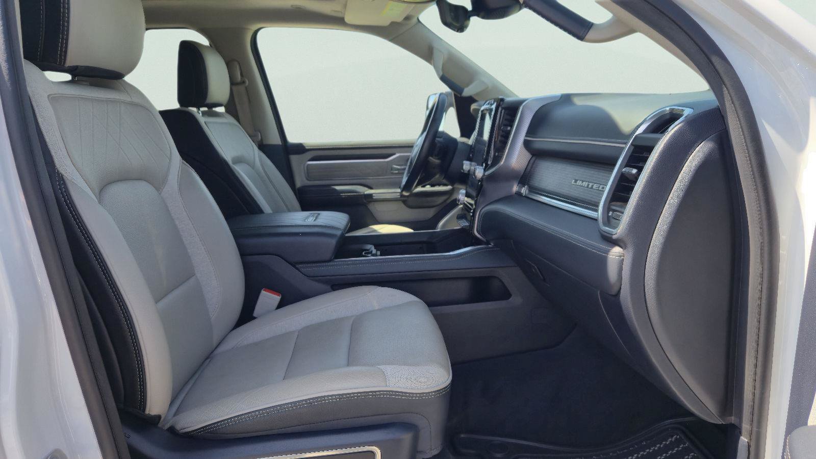 Used 2024 RAM 1500 Limited AWD/4WD image 21