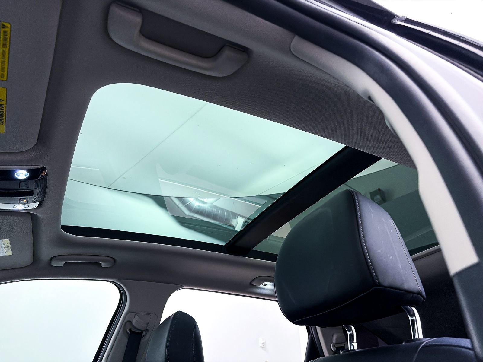 Used 2021 Kia Sorento EX image 3