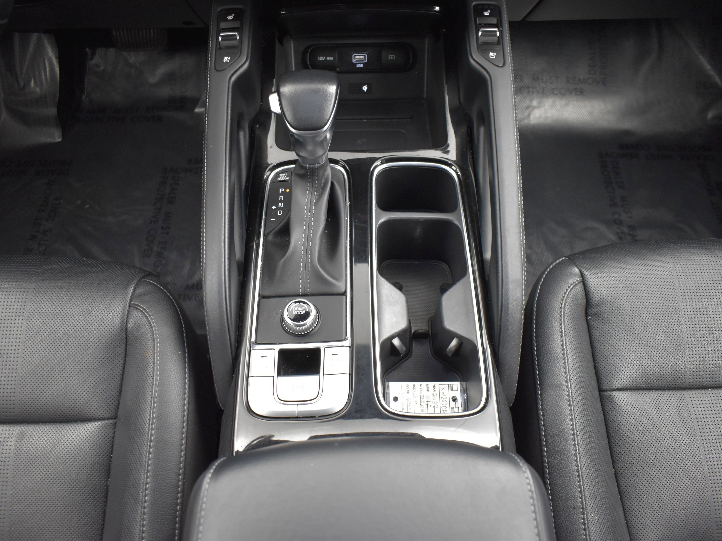 Used 2022 Kia Telluride EX w/ EX Premium Package image 18