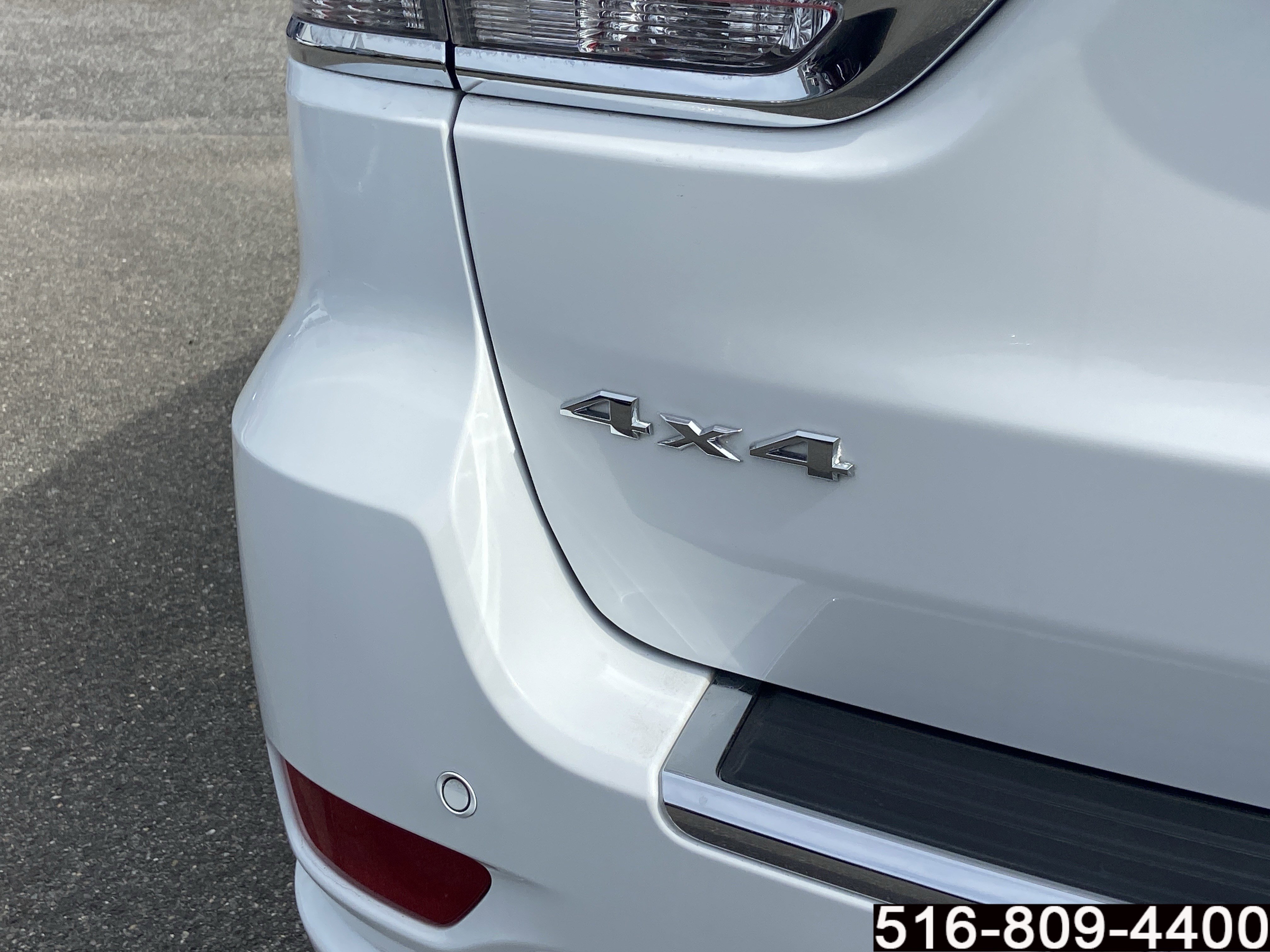 Used 2020 Jeep Grand Cherokee Overland AWD/4WD image 30