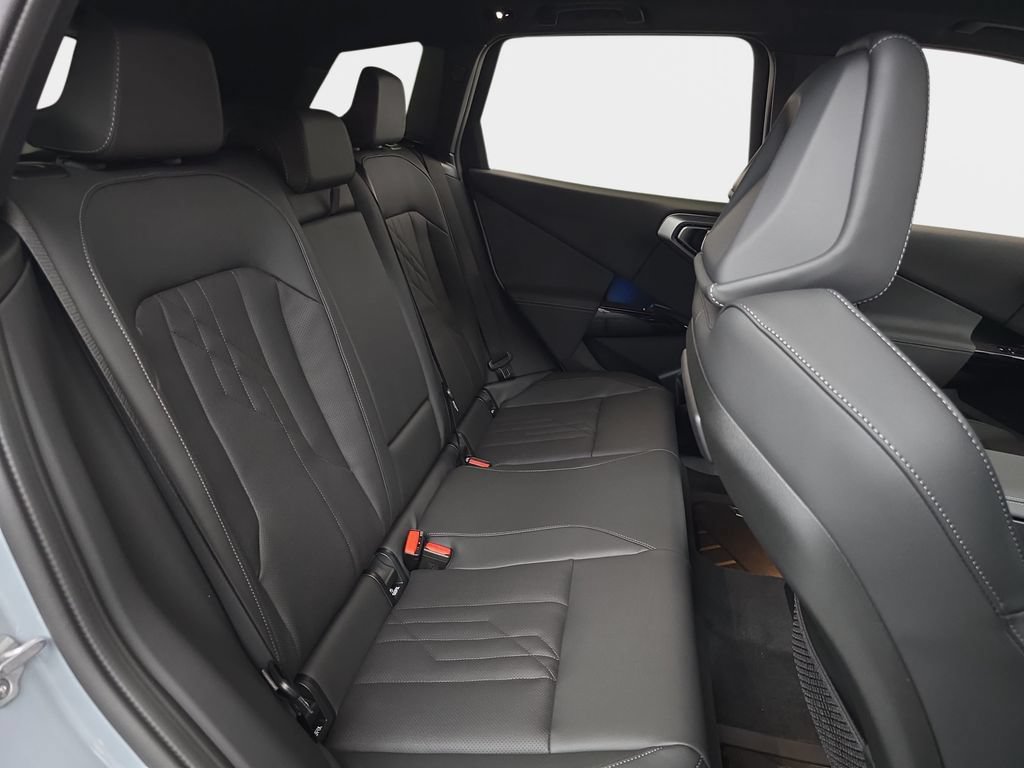 New 2026 BMW X3 xDrive30i w/ Premium Package AWD/4WD image 11