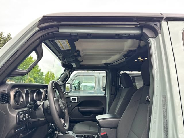 Used 2023 Jeep Wrangler Unlimited AWD/4WD image 27