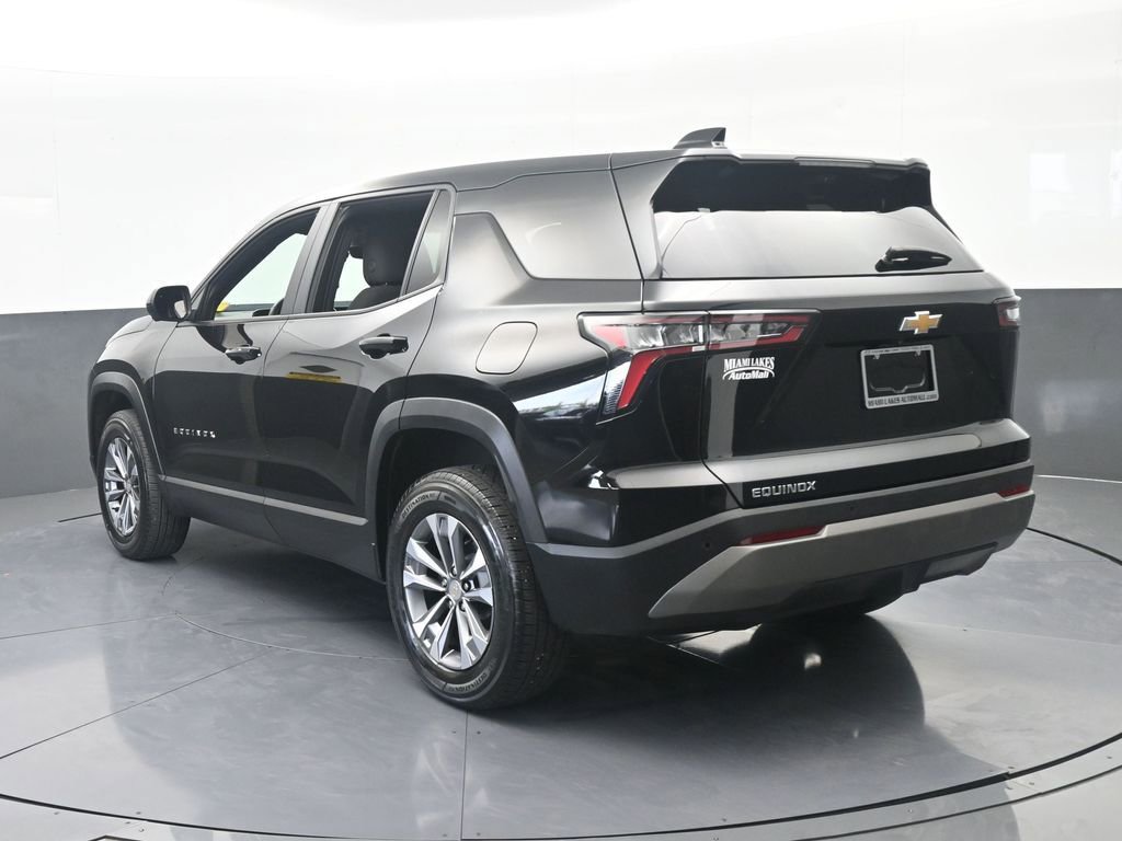 Used 2025 Chevrolet Equinox LT w/ Safety and Technology Package FWD image 4
