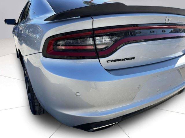 Used 2021 Dodge Charger SXT w/ Blacktop Package RWD image 13