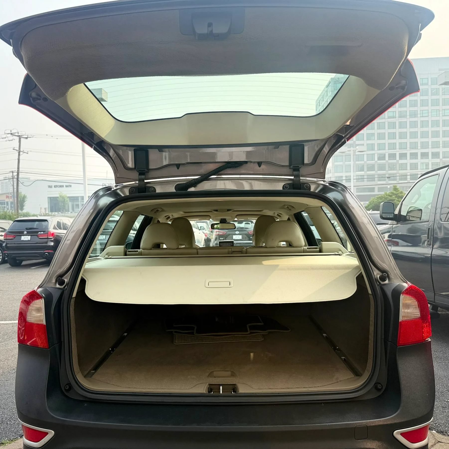 Used 2010 Volvo XC70 3.2 AWD/4WD image 43