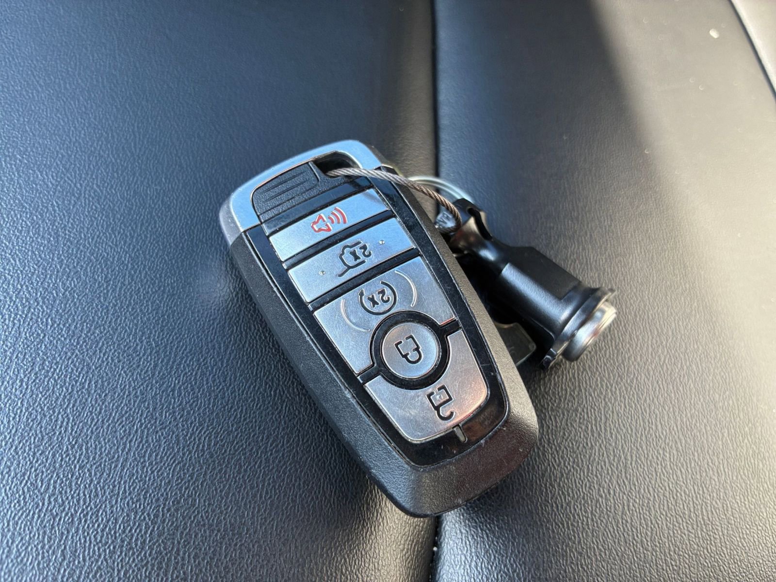 Used 2024 Ford Explorer XLT w/ Equipment Group 202A image 23