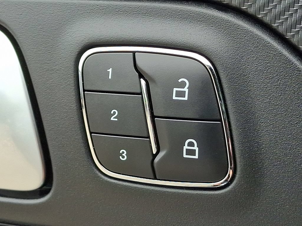 Used 2025 Ford Mustang GT Premium RWD image 25