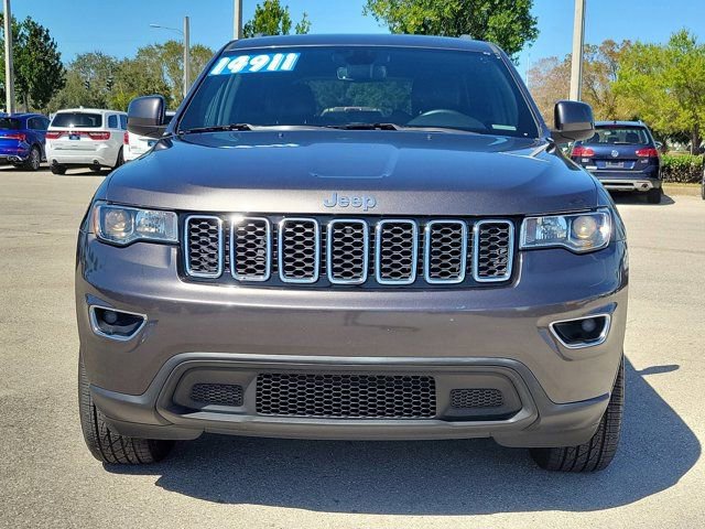 Used 2019 Jeep Grand Cherokee Laredo w/ Security & Convenience Group image 2