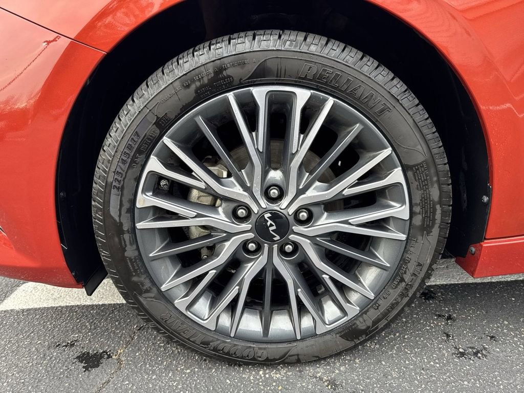 Used 2023 Kia Forte GT-Line w/ GT-Line Premium Package image 10